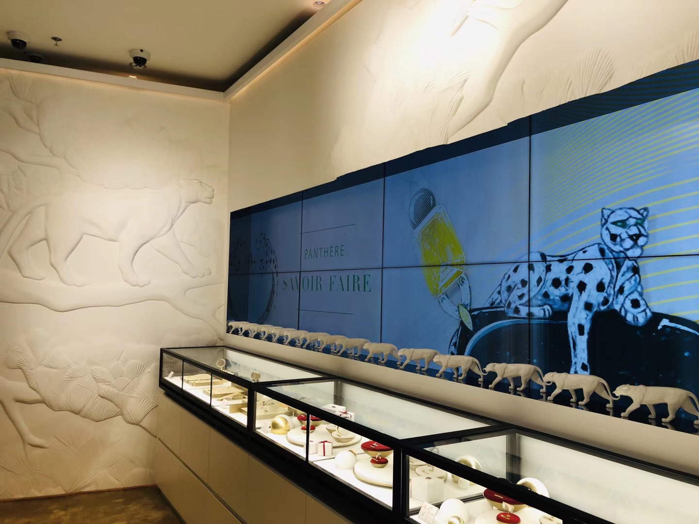 image5Cartier Panther Pop Up Shanghai Nov 2019 – Feb 2020 – 6