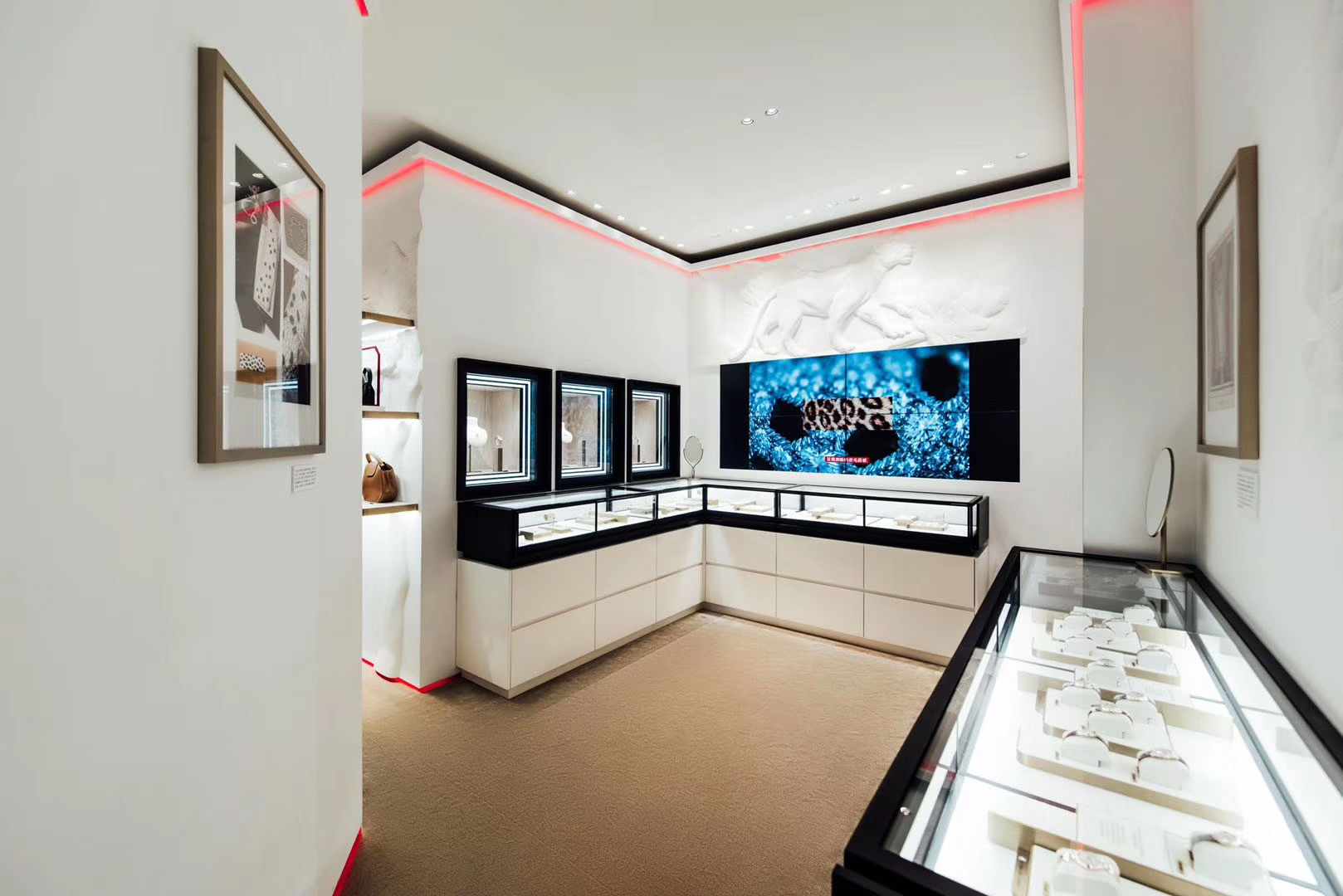 image5Cartier Panther Pop Up Shanghai Nov 2019 – Feb 2020 – 3