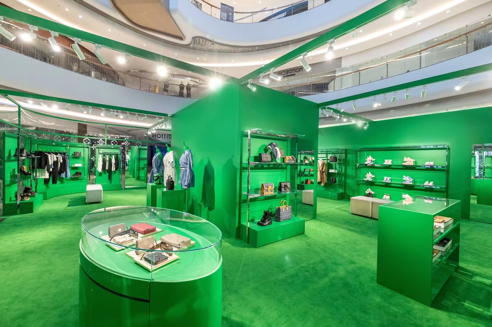 Louis Vuitton SS21 Women Green Pop-up Facelift March 1st Jinan