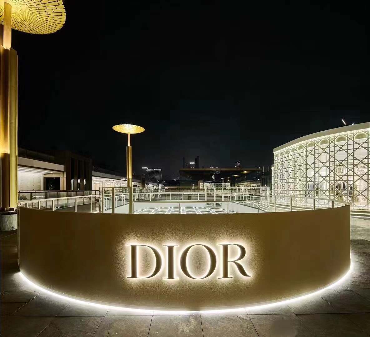 11 DIOR Xmas July – November