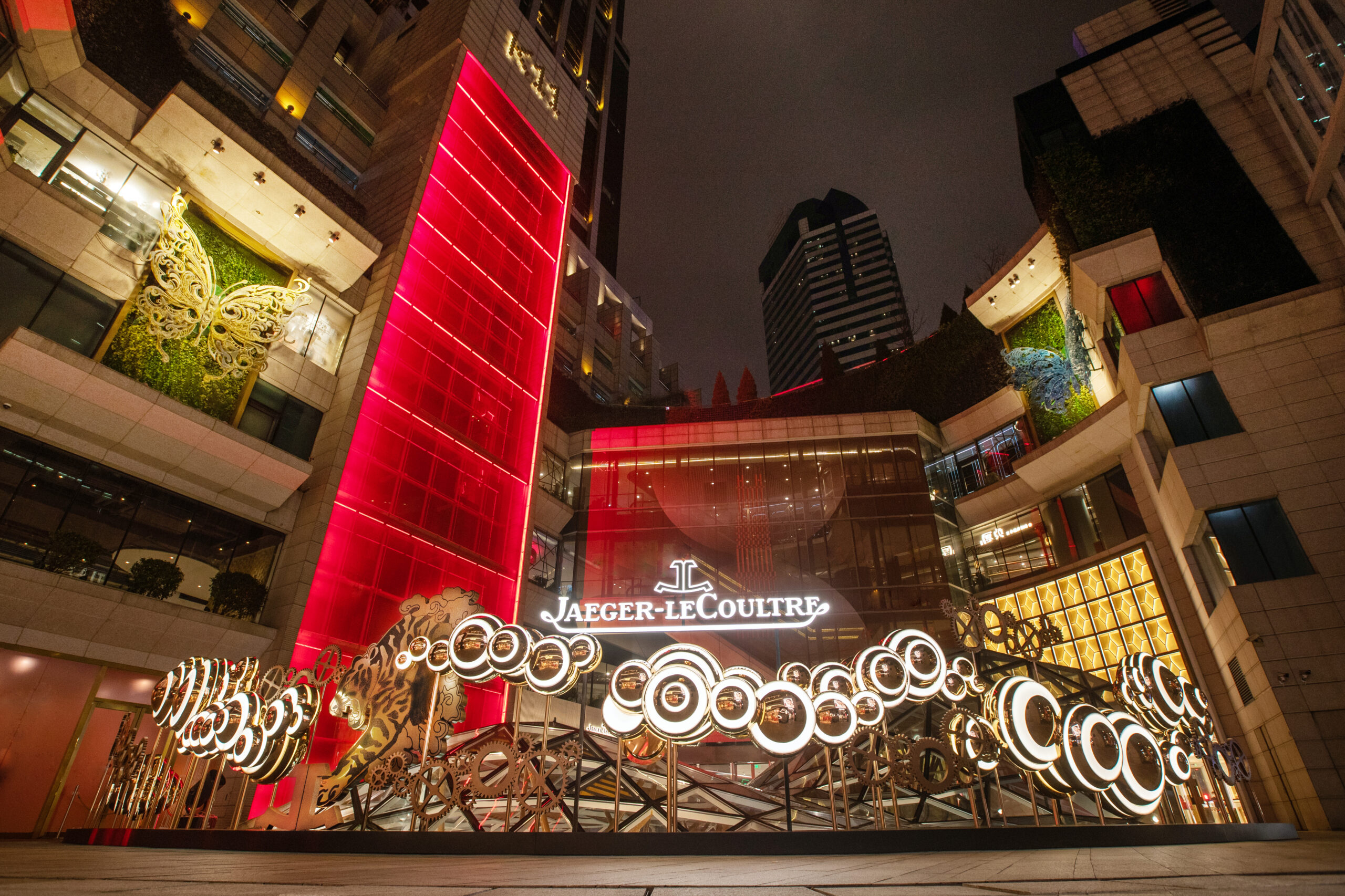 Jaeger_LeCoultre Outside Installation/facade decoration January-February Shanghai