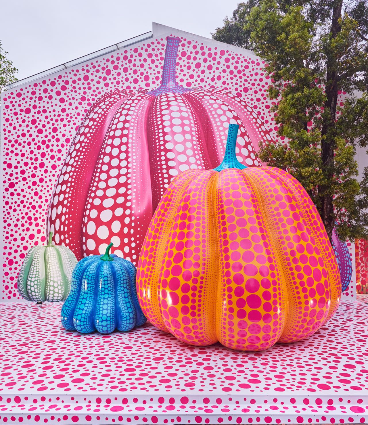 Louis Vuitton Yayoi Kusama Drop 2 Pop-up Mar 31 – Apr 9 2023 Guangzhou Hangzhou